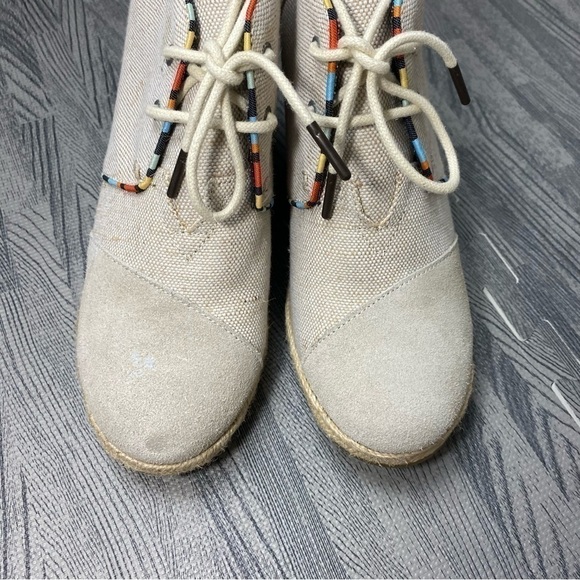 TOMS Desert Wedge Whisper Burlap Suede Espadrille Booties - Picture 12 of 15